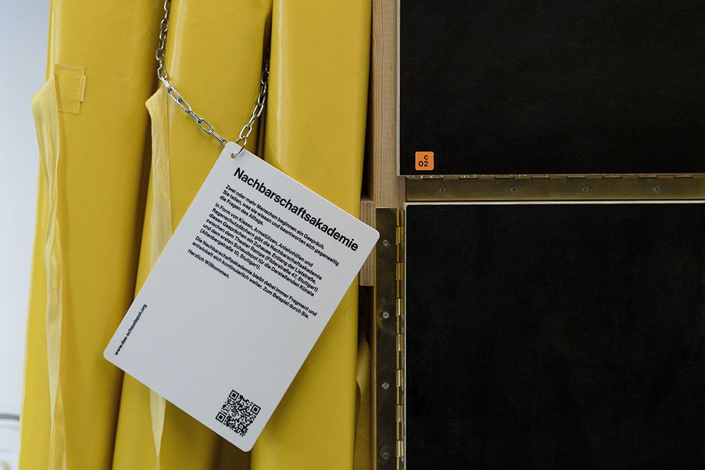 Neighbourhood Academy: Two people start a conversation. They share what they know and answer each other’s questions. The Neighbourhood Academy is continually developing and expanding. With your help, for example.